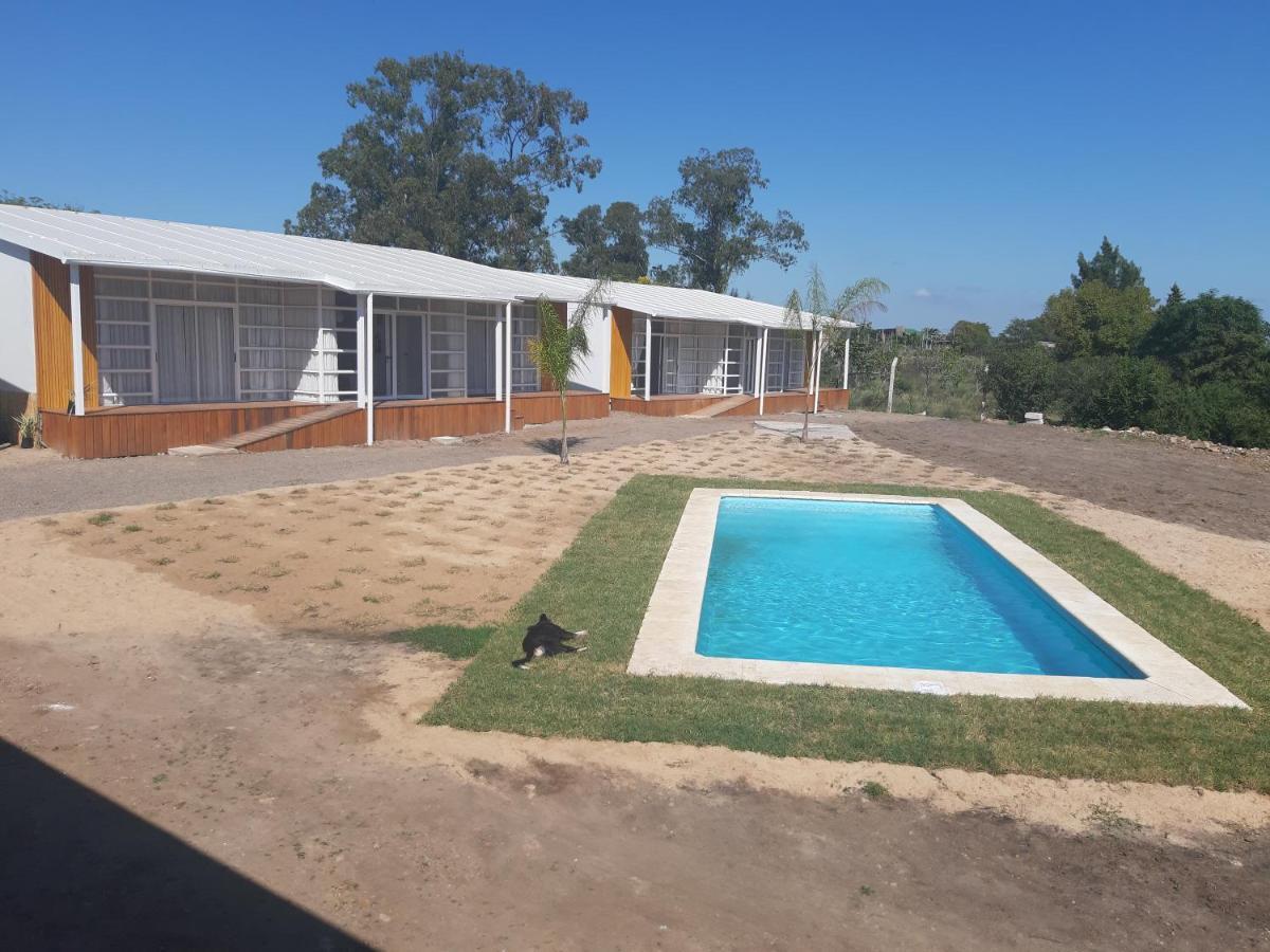 Hotel Terrazas Del Rio Negro Centenario Exteriör bild