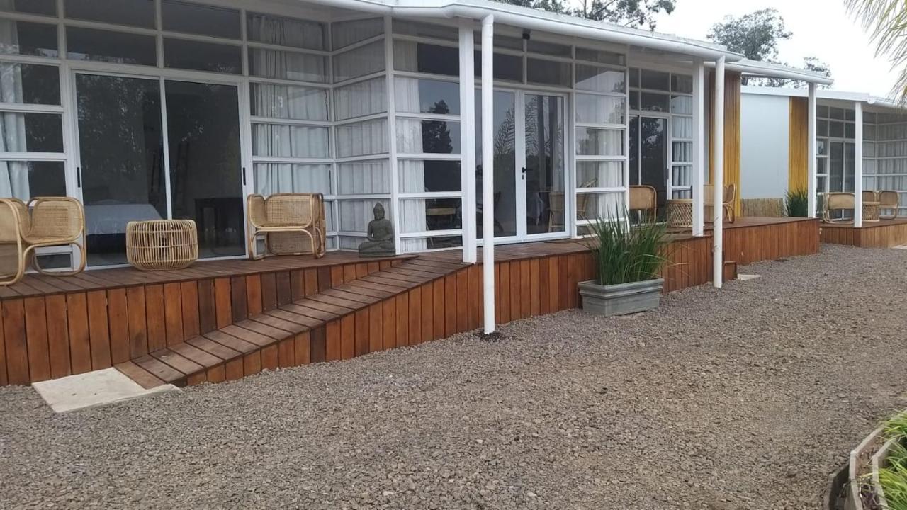 Hotel Terrazas Del Rio Negro Centenario Exteriör bild